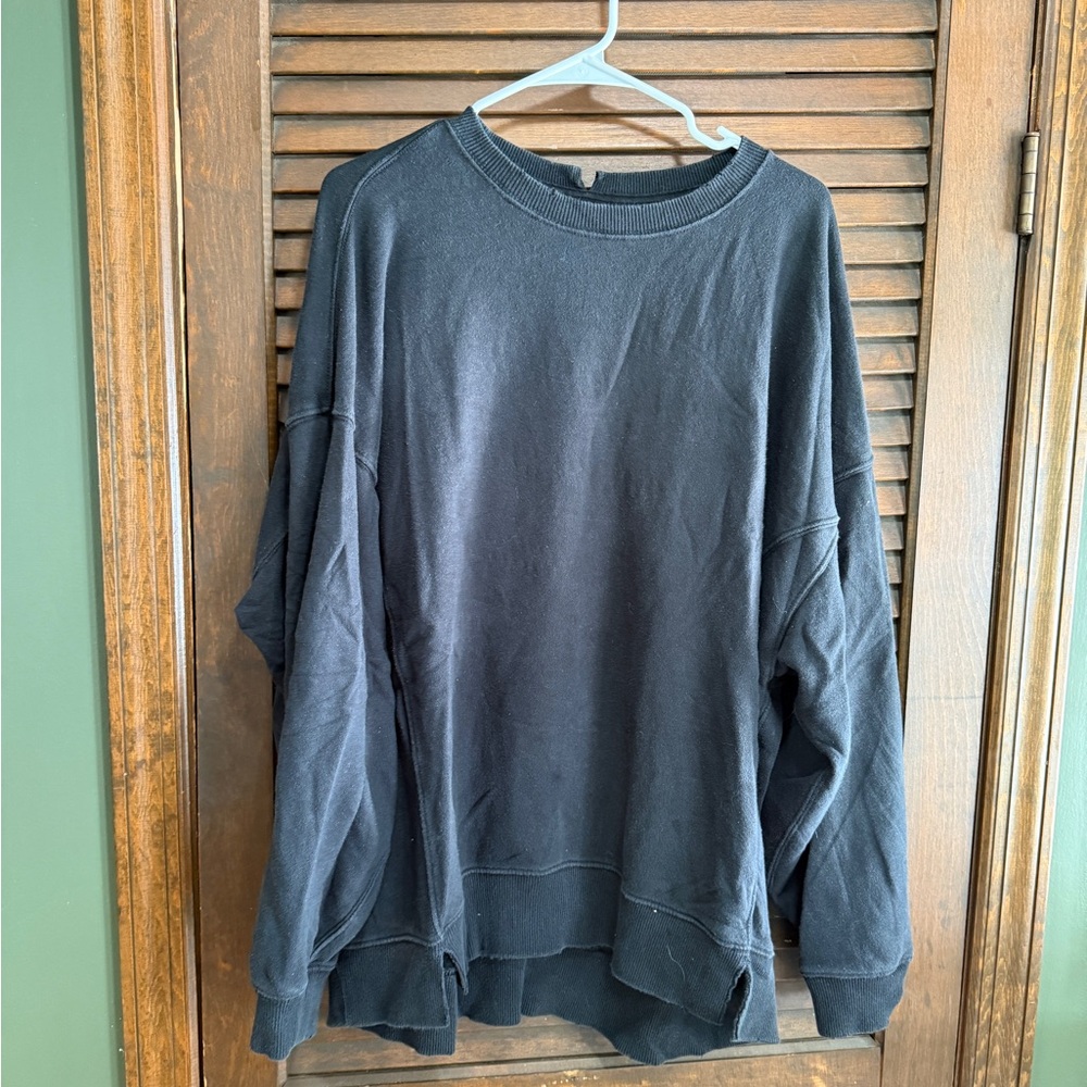 Black Sweatershirt